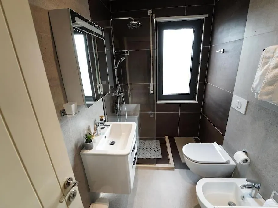 31°Bs*Citycenterview Tirana 0*,